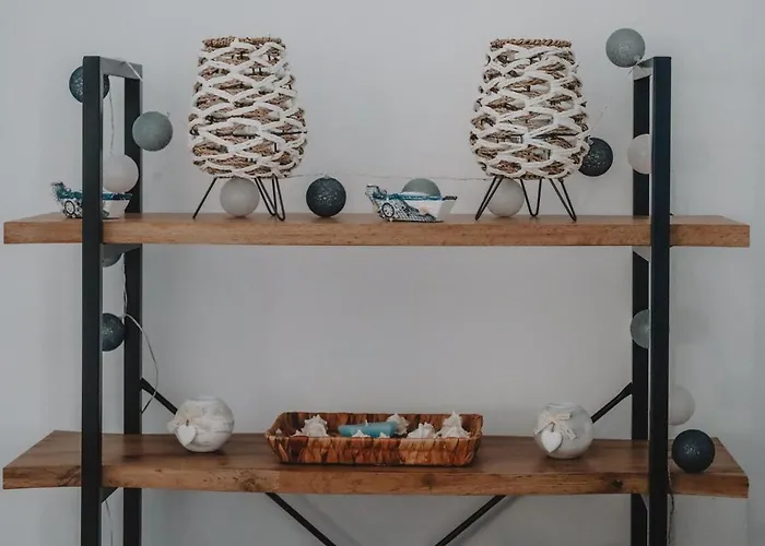 Cozy Betelgeuse Agkidia